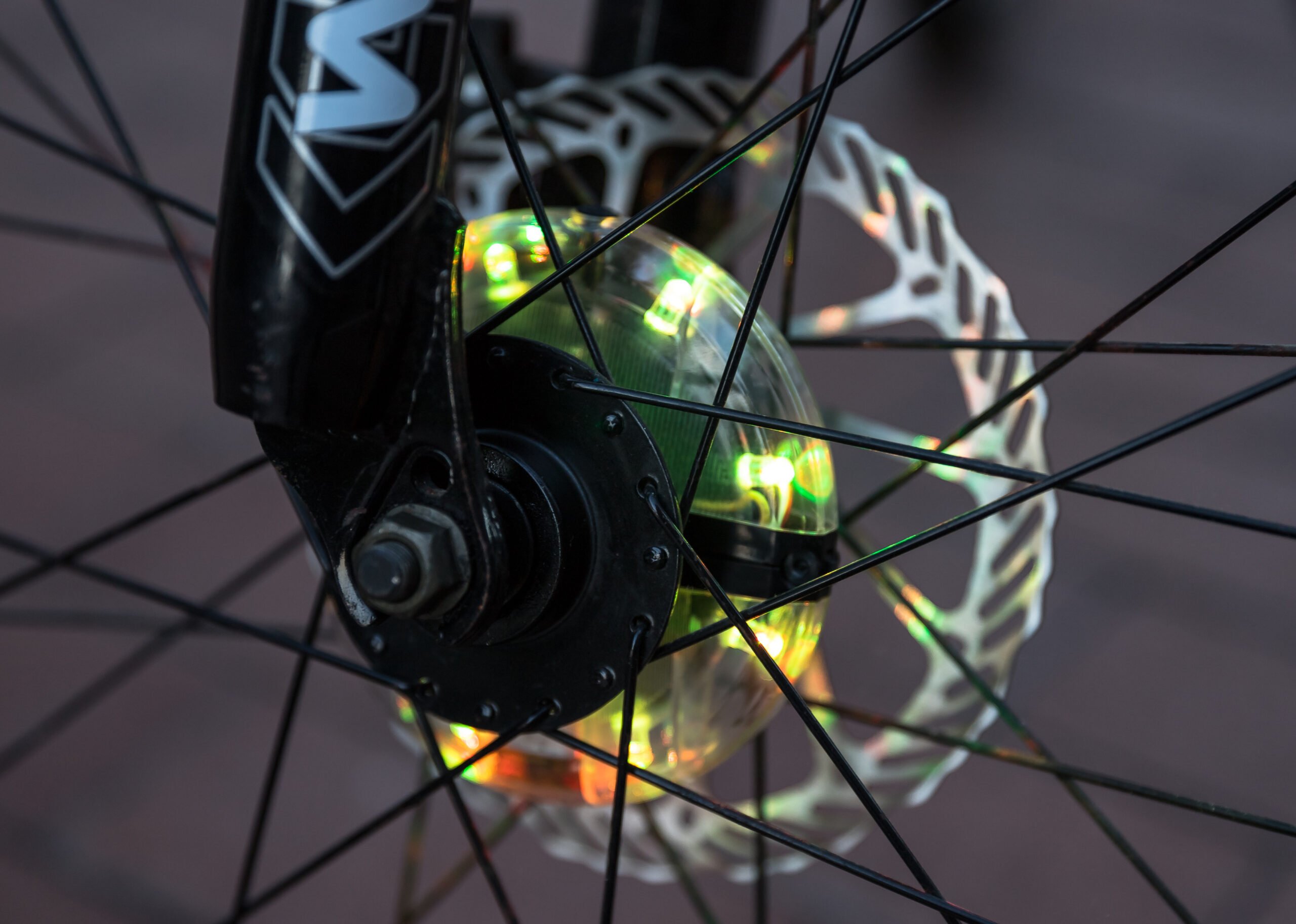 Waterproof USB Rechargeable LED Bike Wheel Lights (7 LED, 9 Colors) - Image 11