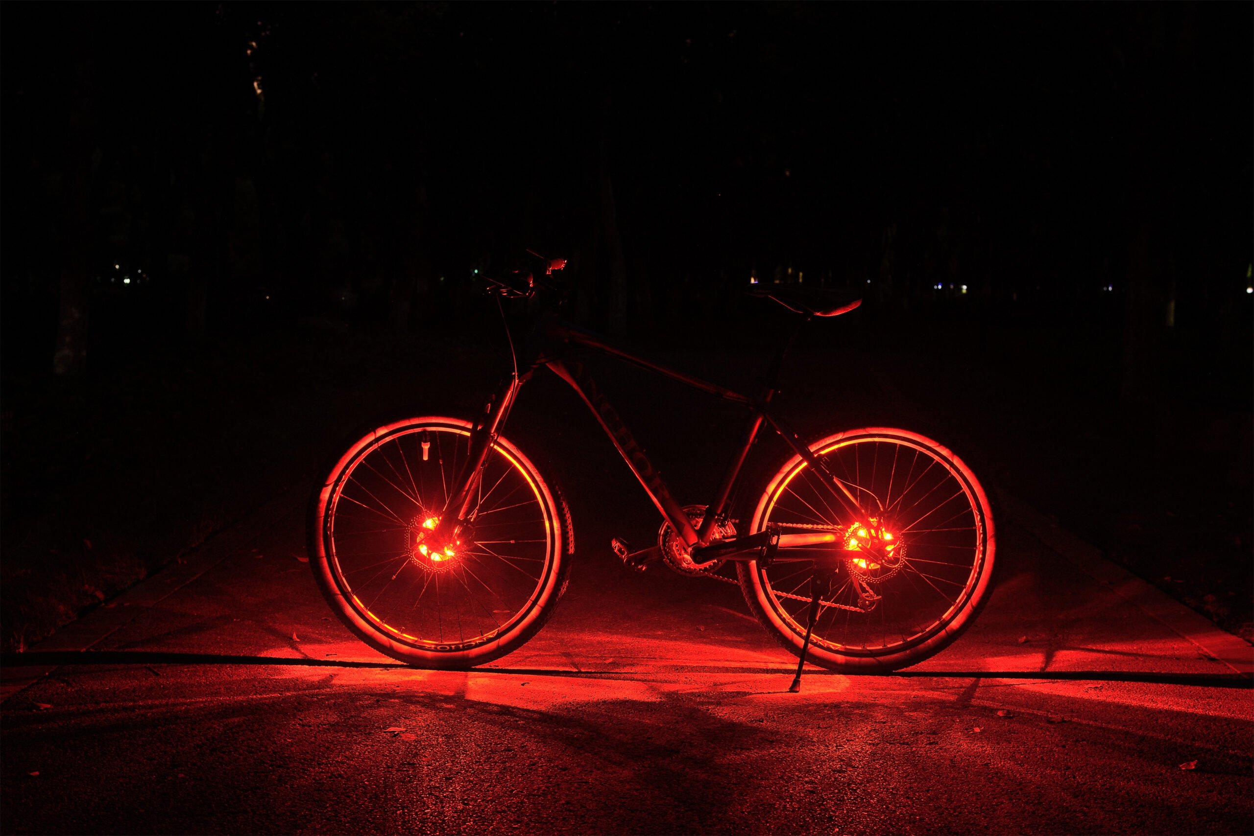 Waterproof USB Rechargeable LED Bike Wheel Lights (7 LED, 9 Colors) - Image 4