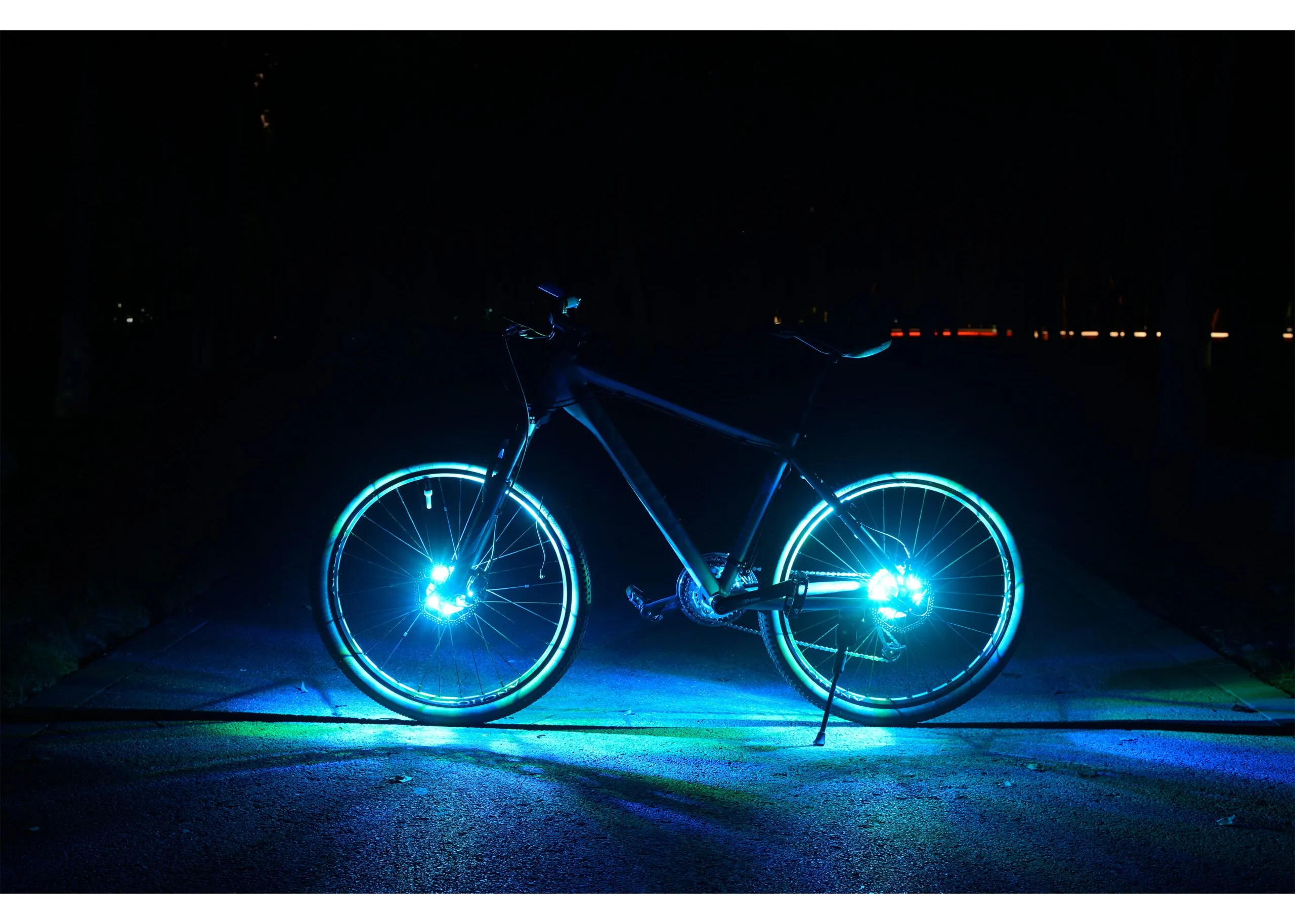 Waterproof USB Rechargeable LED Bike Wheel Lights (7 LED, 9 Colors) - Image 2